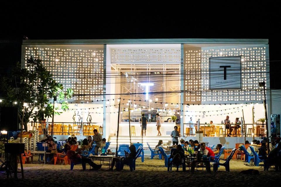 Tawaen Beach Resort ラン島 エクステリア 写真