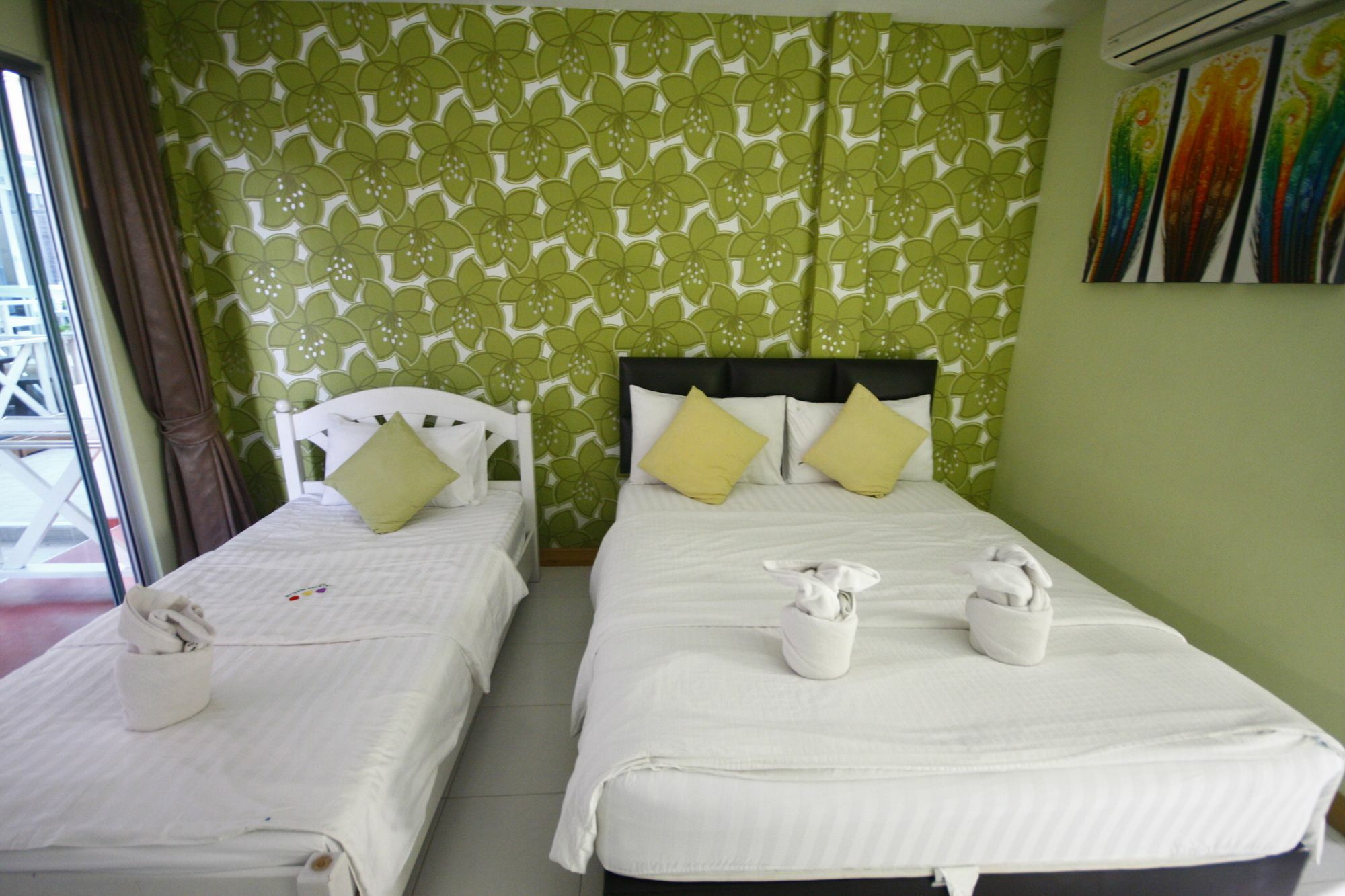 Tawaen Beach Resort ラン島 エクステリア 写真